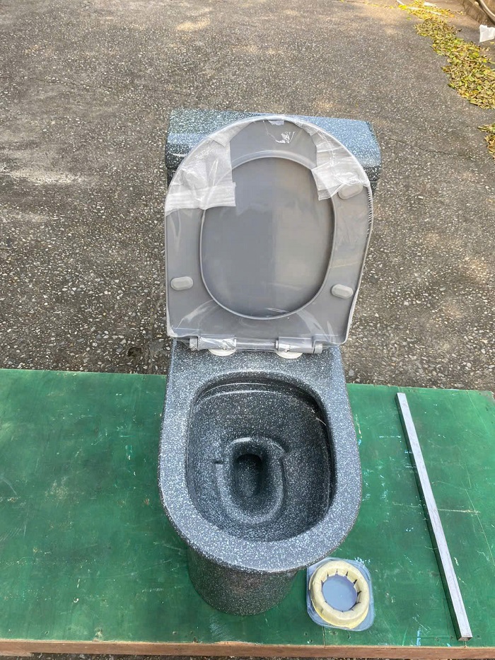 Bồn cầu men giả đá màu ghi đen Miken MKB-989 - Ảnh 2