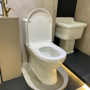 Alternative view of Bồn cầu 1 khối Yosimate MOEN SW3117C1