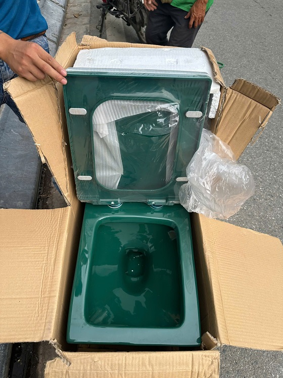 Bồn cầu liền khối màu xanh Miken MKB-SA808G - Ảnh 8